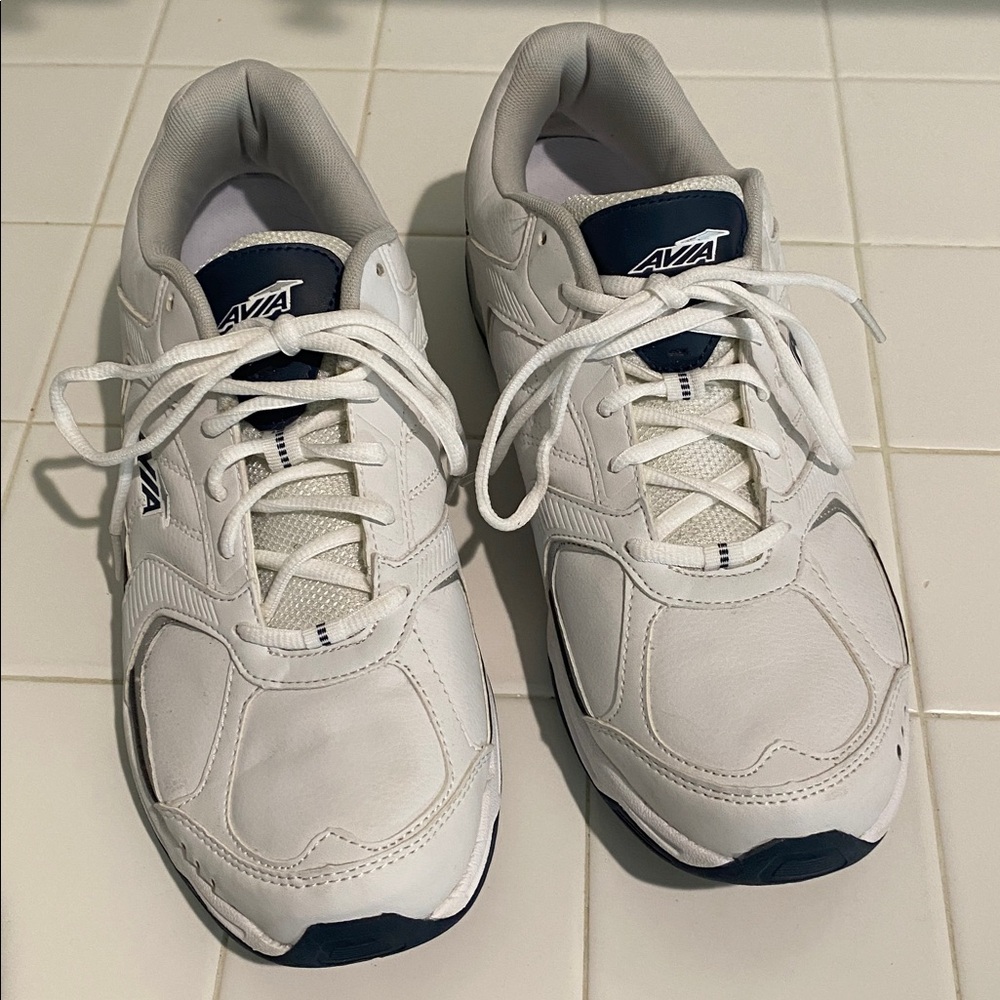 NWOT Men’s Avia Avi-Tangent Sneakers